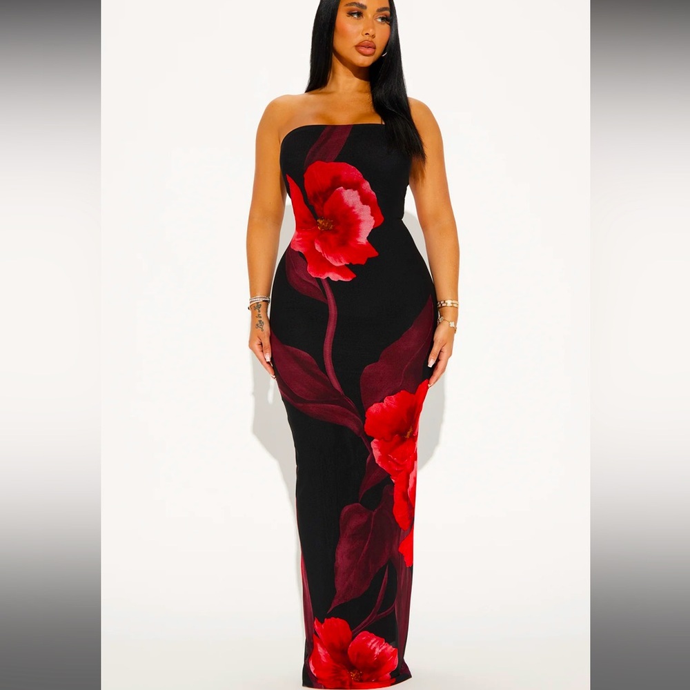 Annabelle Mesh Maxi Dress! ♥️🖤